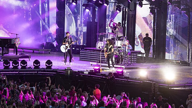 Marek Ztracený odstartoval v pátek sérii koncert� v pra�ském Edenu. A show to...