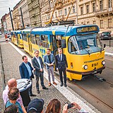 Stojme za Ukrajinou, nechal se slyet Zdenk Hib, kdy pedstavoval tramvaj v...
