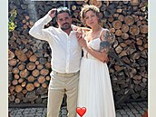 Adéla Eldbel je vdanou paní.