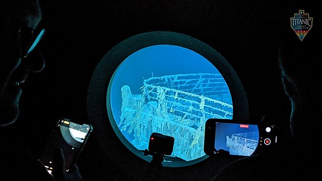 Z ponorky Titan můžete třeba pozorovat vrak Titaniku, další možnost je, že v ní budete bojovat o život.