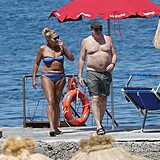 Brendan Fraser s partnerkou Jeanne na dovolen v Itlii.