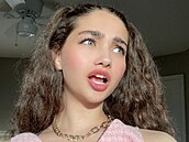 Influencerka Lala Sadii
