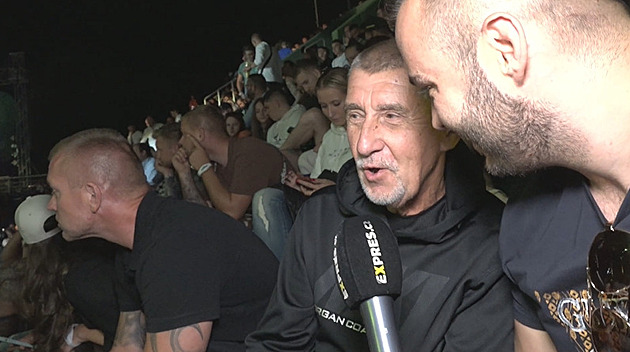 Babiš na Táboře s tiktokery, po vzoru Ovčáčka tancoval s dětmi. Nedává to smysl, myslí si expert