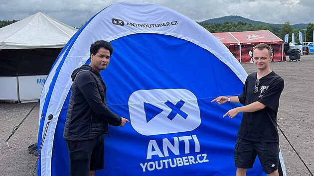 Redakce Antiyoutuber.cz na festivalu Bentsk