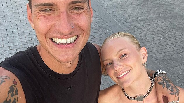 NobodyListen a Annet X na dovolen� v Ben�tk�ch