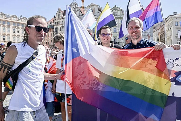 V Praze začíná festival Prague Pride. Lidé na sítích kritizují LGBTQ komunitu a ty, kteří se s ní spojují