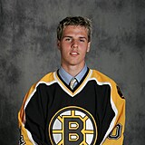 David Krej hrl v NHL za jedin klub Boston Bruins.