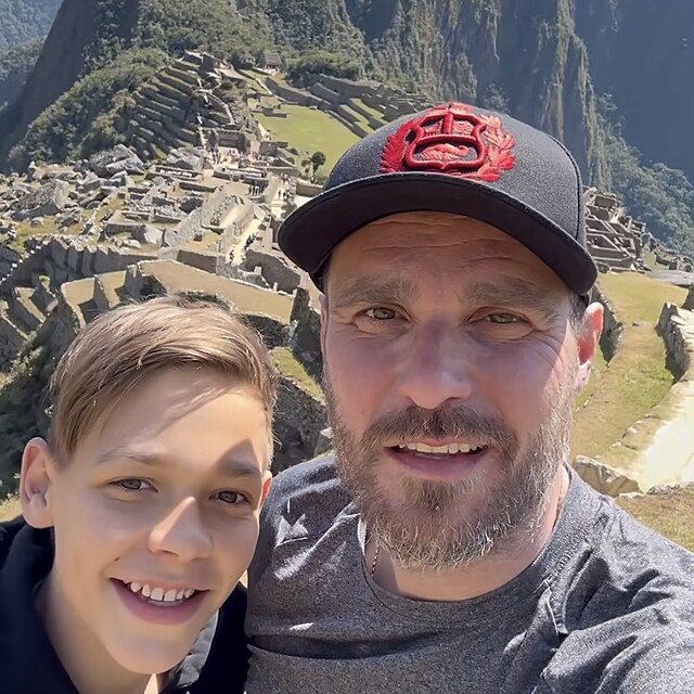 Leo Mare se synem Matjem na vrcholu Machu Picchu.