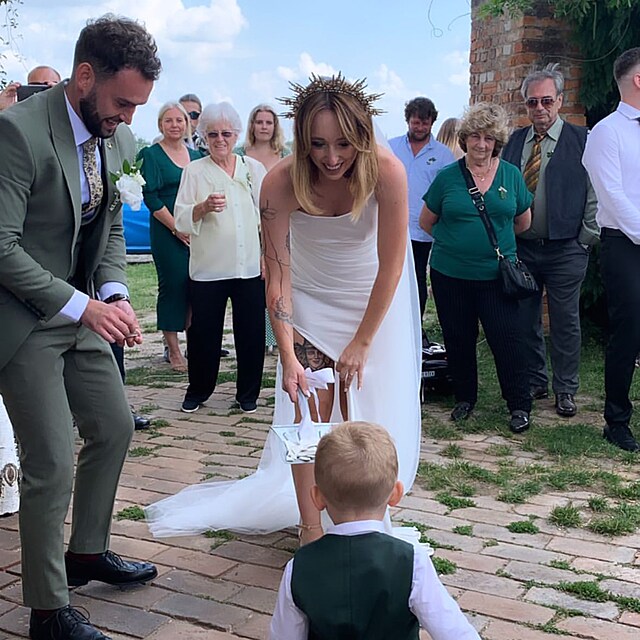 Syn Tade� pomohl se zamet�n�m st�ep�.