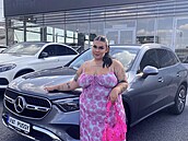 Sugar Denny si poídila nový Mercedes