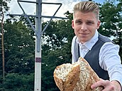 tpán rámek se chce proslavit skrze Kazmu?