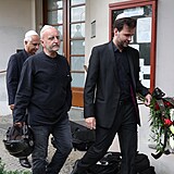Pohřeb Yvonne Přenosilové: Nechyběl ani Standa Berkovec