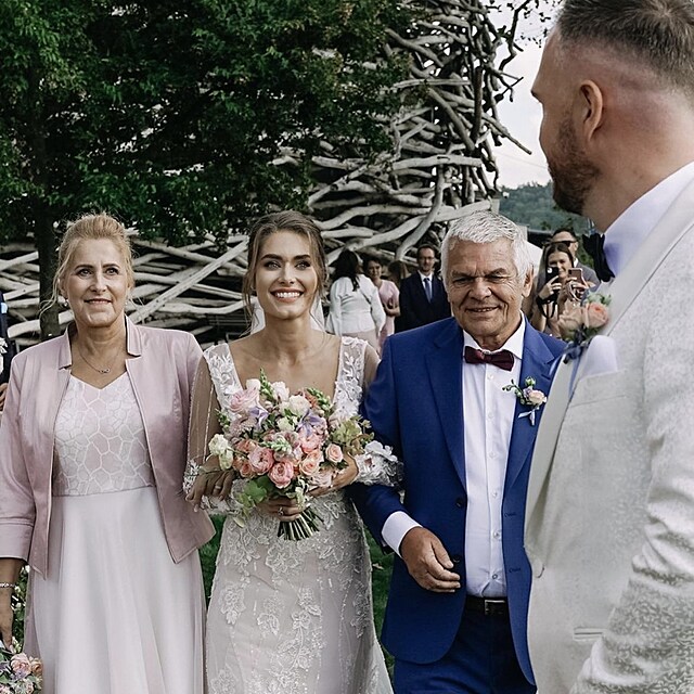 Karolna Kokeov a David Snel se vzali.