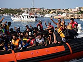 Minulý týden piplulo na Lampedusu i 7 tisíc migrant za 24 hodin.