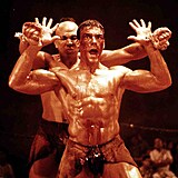 Jean-Claude Van Damme v legendrnm snmku Kickboxer.