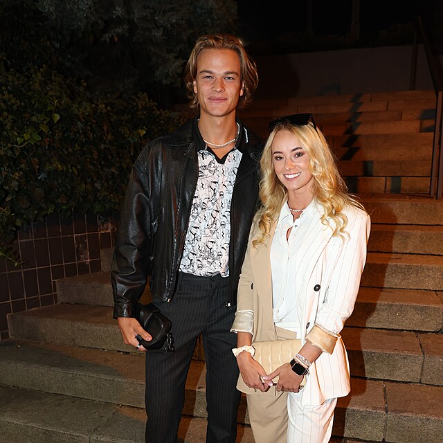 Oliver Pr�cha a Adriana Brabencov� poprv� ve spole�nosti.