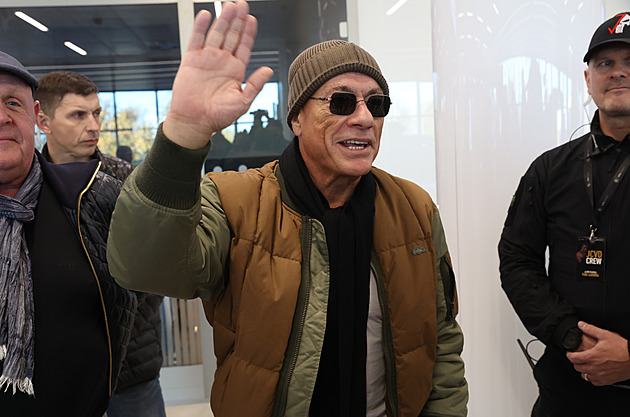Jean-Claude Van Damme je v Praze!