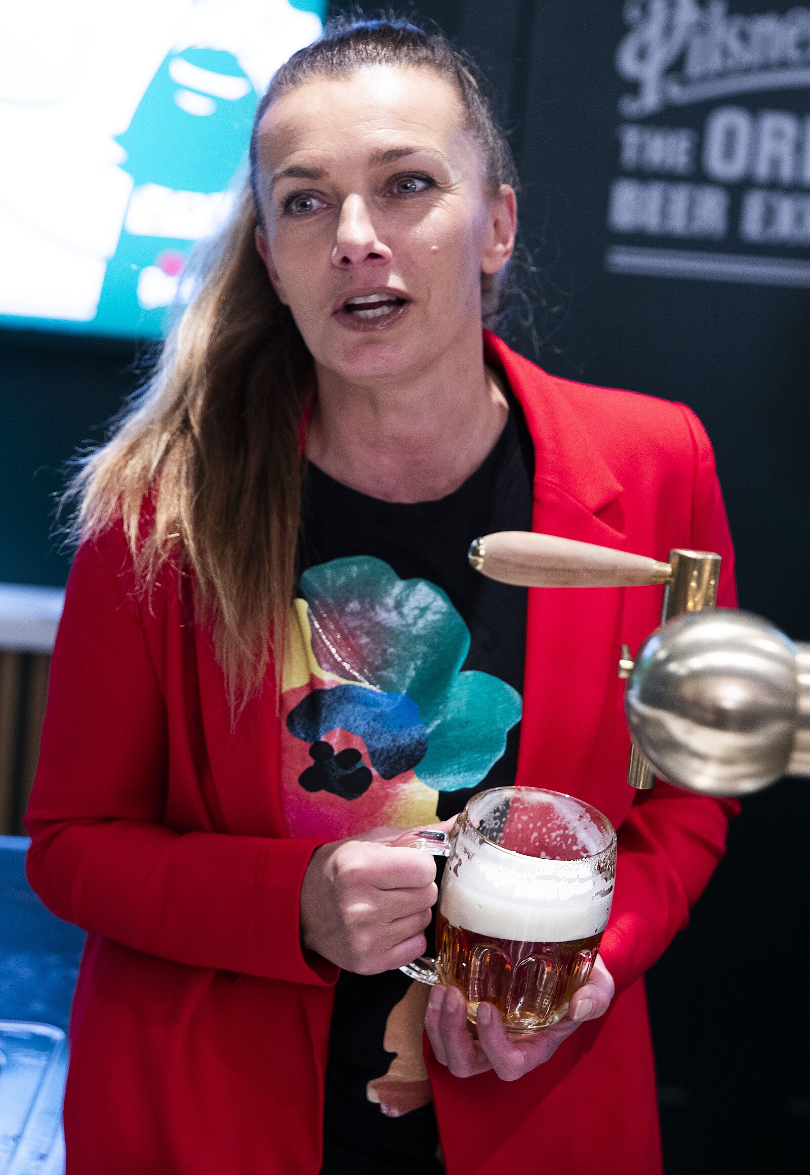 Alice Bendov� si na�epovala i vlastn� pivo