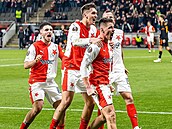 Slavia porazila AS �ím 2:0.