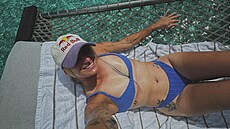 Markéta Vondrou�ová ukázala luxusní resort i postavi�ku.