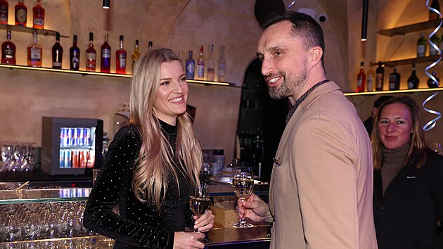Veronika Chmelov a Michal Menk na opening party baru Pruts