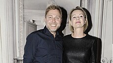 Roman Ondrá�ek s man�elkou Ninou.
