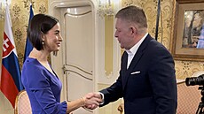 Alex Mynáová a slovenský premiér Robert Fico