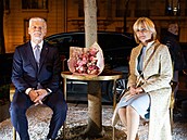 Prezident Petr Pavel s první dámou Evou Pavlovou ve Francii