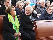 Jiina Bohdalová a Antonín Hardt na pohbu Ladislava upanie