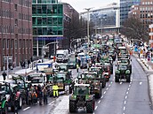 Traktory paralyzovaly dopravu po celém Nmecku.
