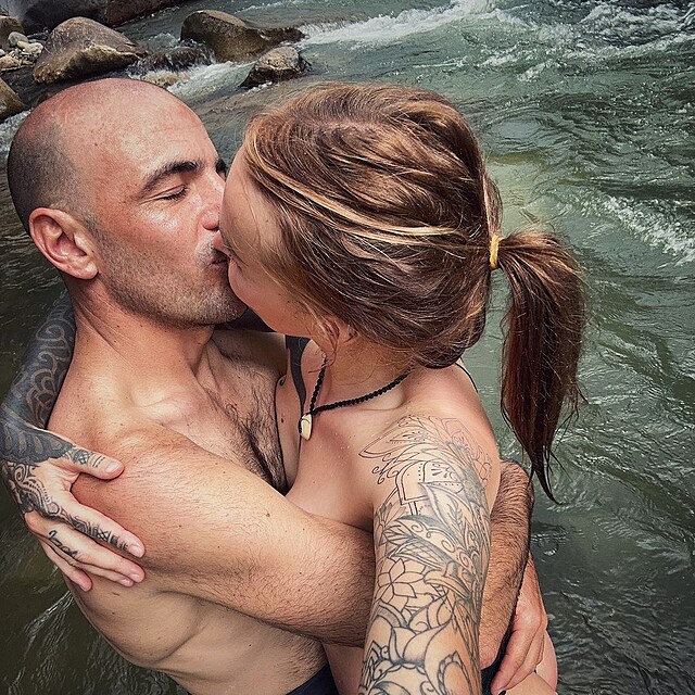 Karol�na Urbanov� na�la v d�ungli l�sku.