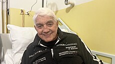 Jií Krampol rehabilituje v Nemocnici Na Frantiku.