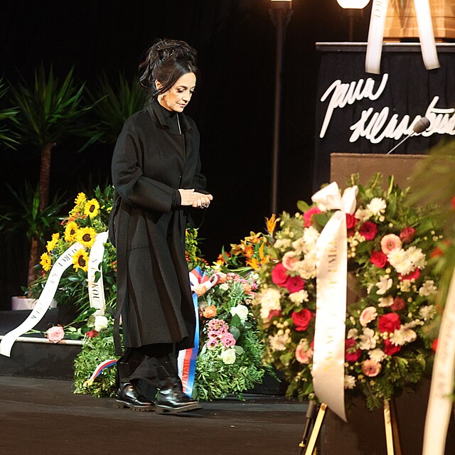 Poheb Jany Hlavov (85): Lucie Bl