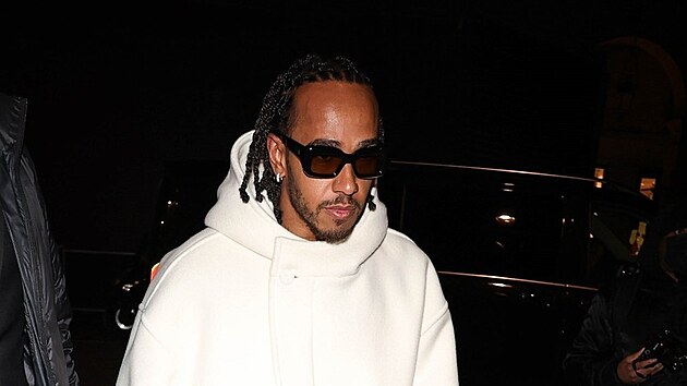 Lewis Hamilton si zalet�l do Pa��e na rande s Irinou Shayk