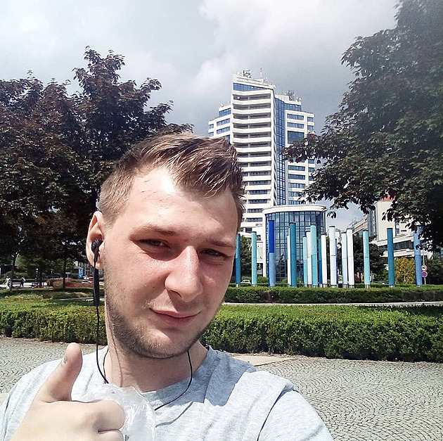 Bojovník z Clashe se opilý pohádal na ulici s lidmi v Brně. Došlo na postrkávání i nadávky
