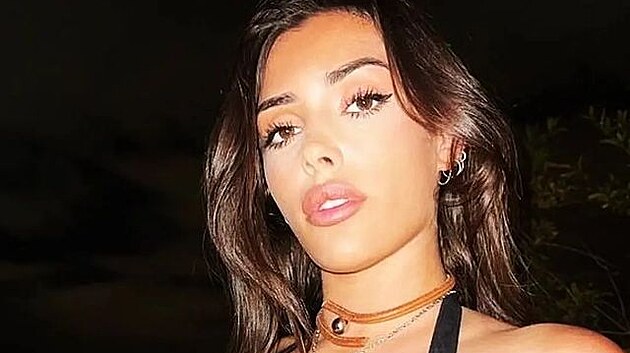 Bianca Censori 