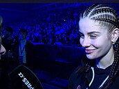 Ladu�ka p�ed z&#225;pasem s M&#237;nou mluvila o v&#253;hr��k&#225;ch od sv&#233; soupe�ky.