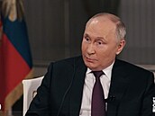 Vladimir Putin v rozhovoru s Tuckerem Carlsonem