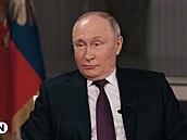 Vladimir Putin v rozhovoru s Tuckerem Carlsonem