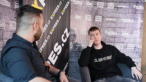 Jakub Jíra s redaktorem Expresu