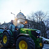 Zemdlci pijeli do Prahy a centrum zaplnily traktory.