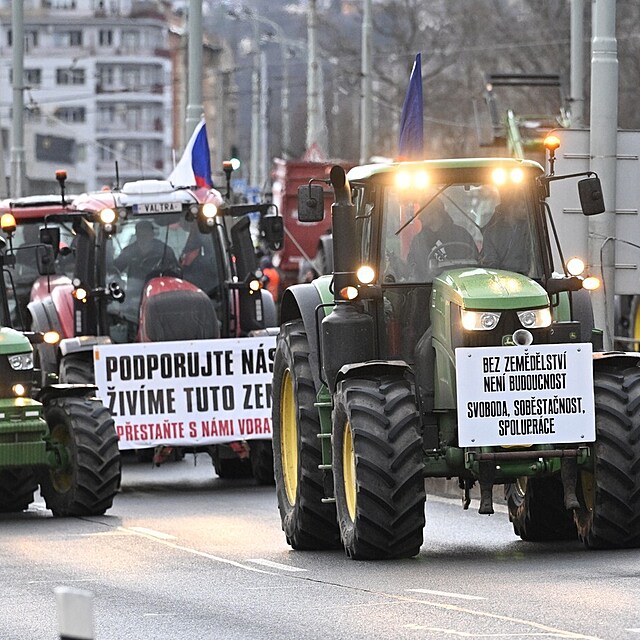 Zemdlci najeli do Prahy v traktorech. st se ale od dnen demonstrace...