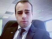 Nový p�ítel Shopaholic Adel Josef