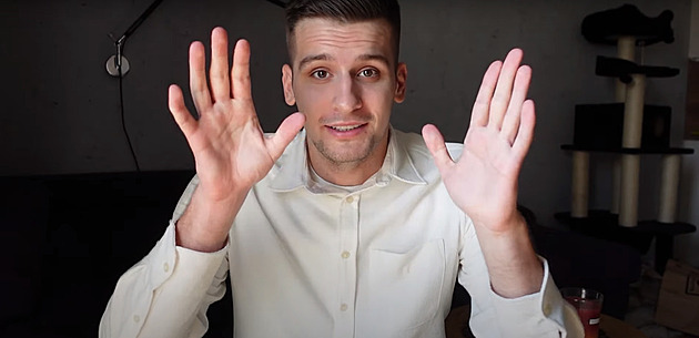 Další vztahové drama. Poslední měsíc našeho vztahu mě podváděla se svým ex přítelem, říká youtuber