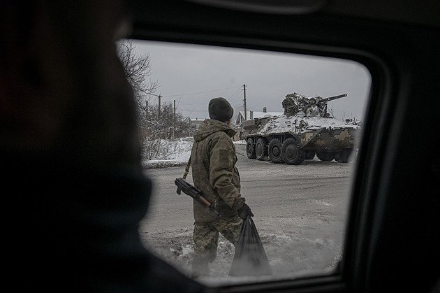 Válka na Ukrajin: Rusové pokraují v útocích u Doncka a Kupjansku.