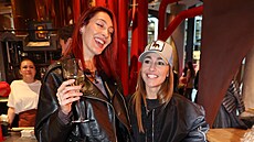 Kateina Klinderová alias Kundosaki a Barbobra Mlejnková na otvírace nové...