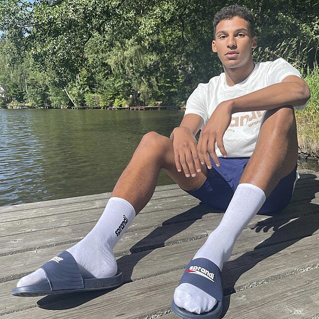 Mat�� Kol�rovsk� alias Yael
