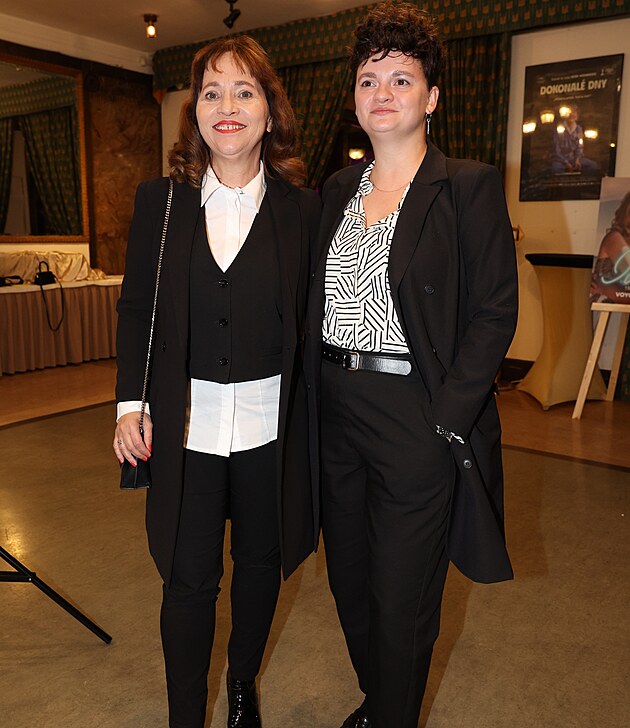 Alena Mihulov� s dcerou