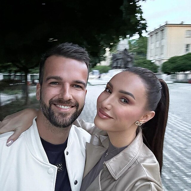 Martin Pnek, Tana Makarenko