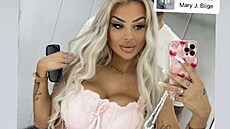 Dolli a jej� z�dan� mu�.